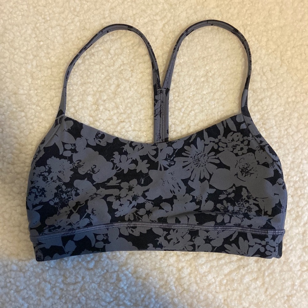 lululemon sports bra